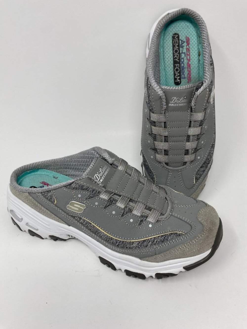 Skechers D'Lites Womens 8.5 Slip On Shoes Sneakers Gray White Walking Ons 11940